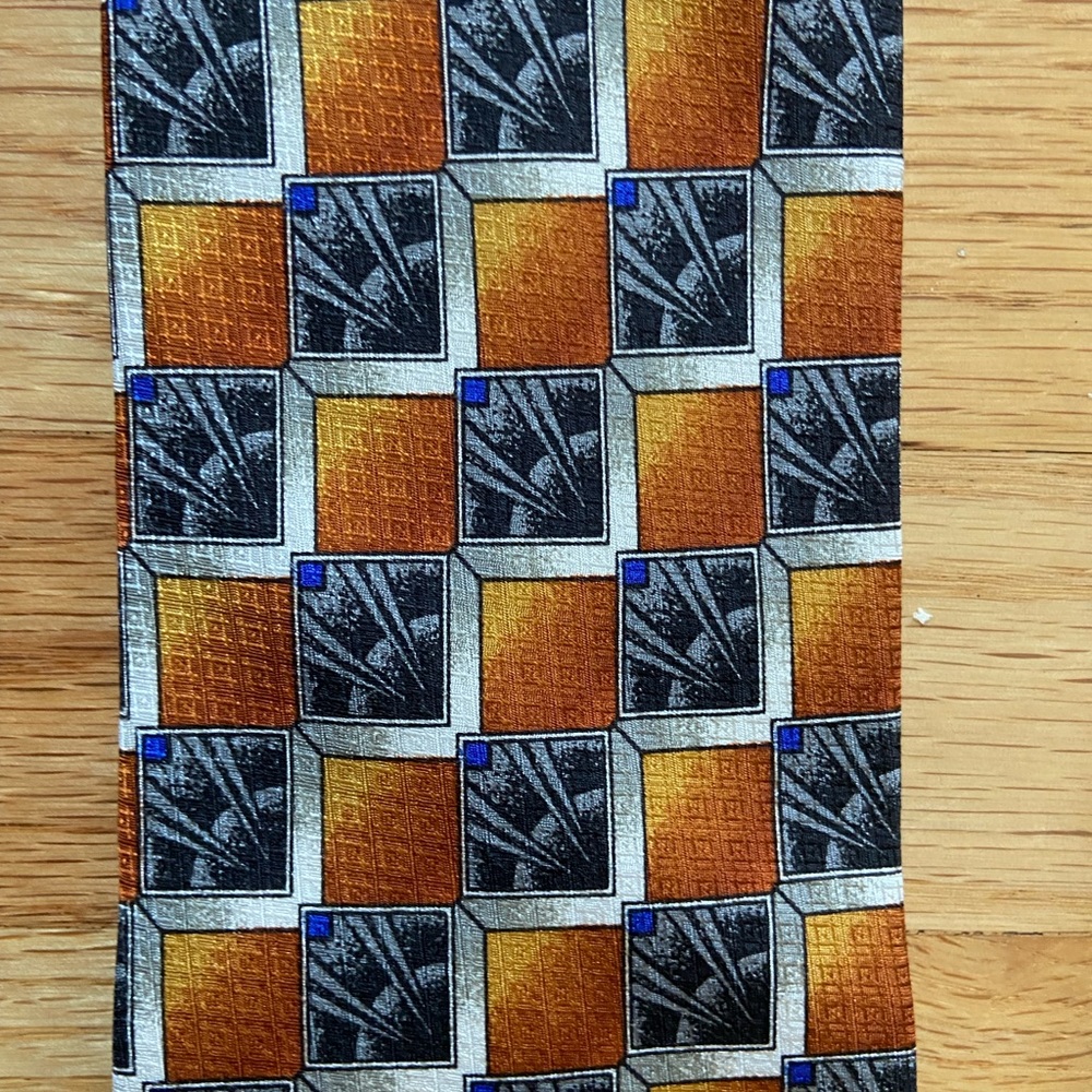 Format ties - Picture 3 of 6